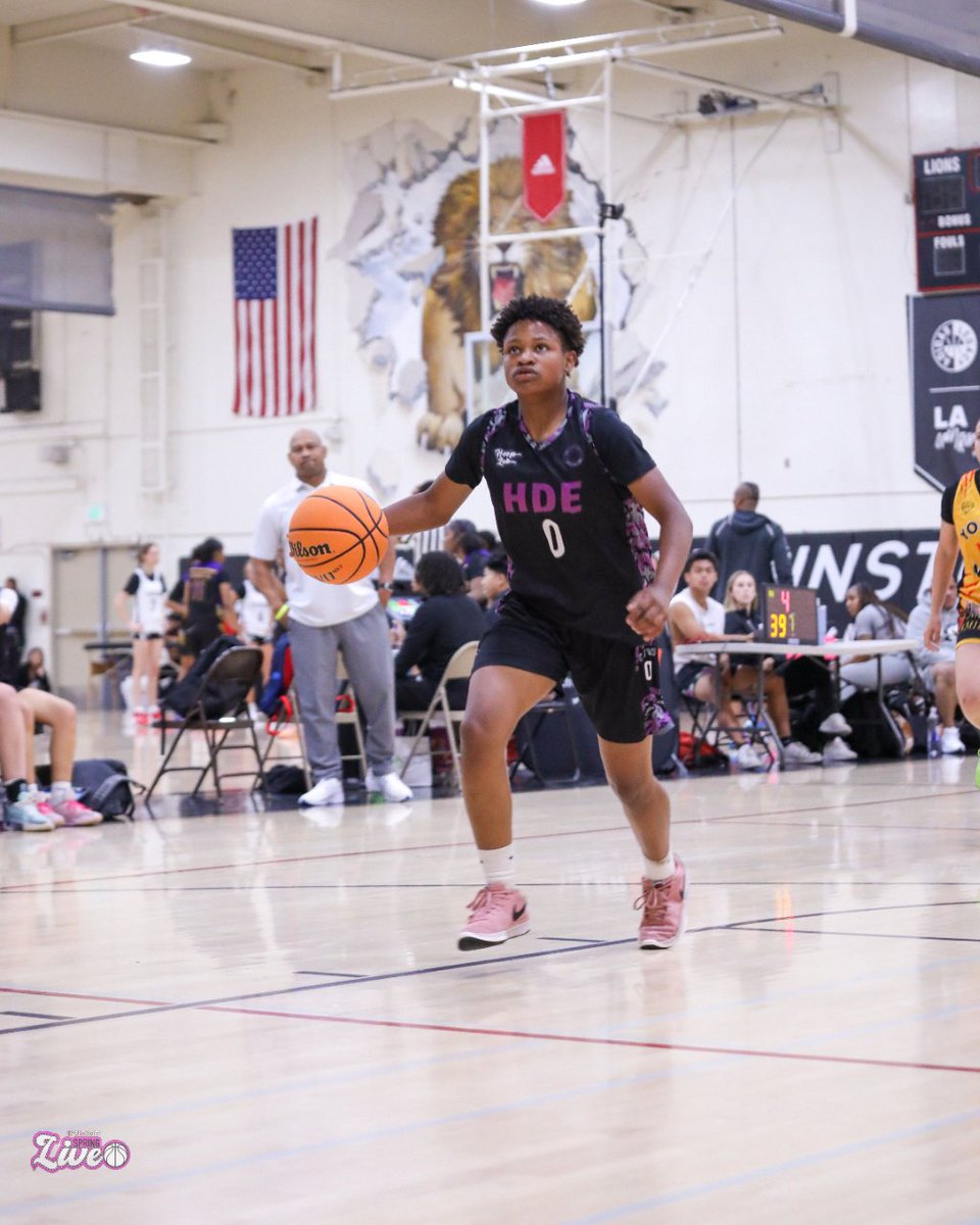 Hypeherhoops1's tweet image. From tip-off to buzzer, SoCal Live is jam-packed with action 👏🏀 #SpringLive