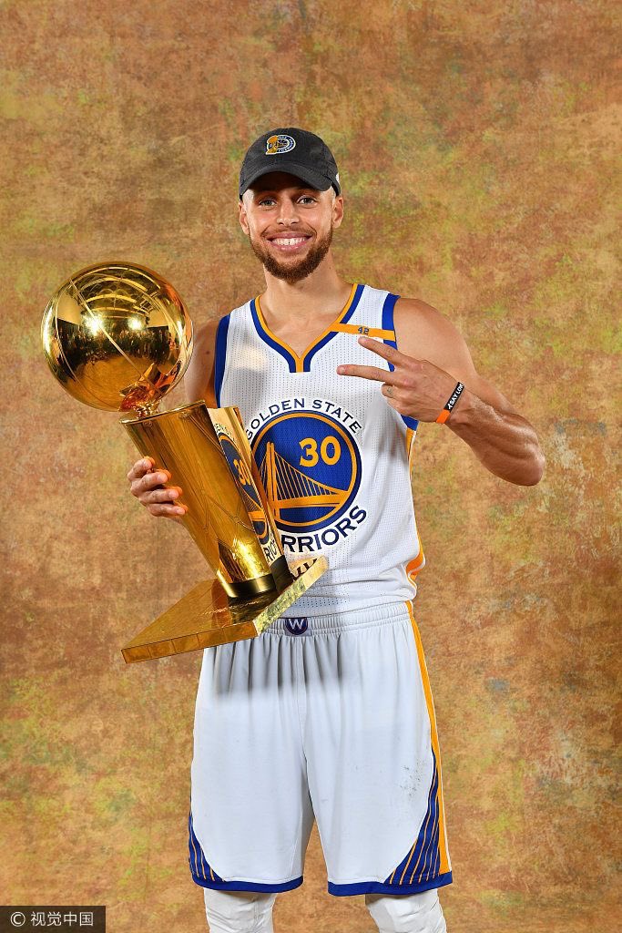 Stephen Curry in the 2017 Playoffs:

• Conference Finals:
31.5 PPG | 4.8 APG | 5.3 3P
56% FG | 47% 3P

• NBA Finals:
27 PPG | 9.4 APG | 3.8 3P
44% FG | 39% 3P

Had double digits in at least two statistics in EVERY Finals game: 4 double-doubles and a triple-double

One of the