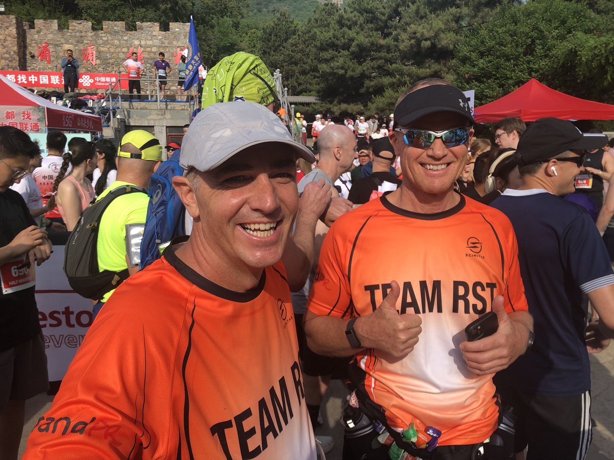 davehowie87's tweet photo. @RSTrust and we’re off raising funds and awareness Great Wall style https://t.co/soQCLtwxTc