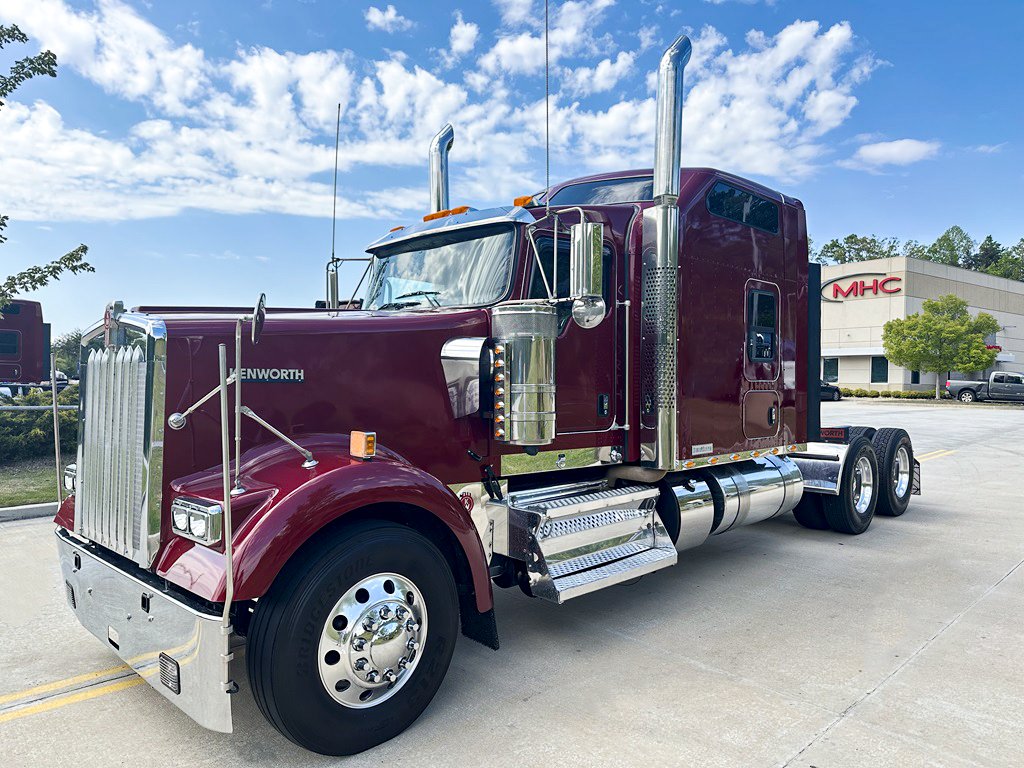 Check out this 2023 #Kenworth W900L. Equipped with a Cummins X15 engine, 10 speed ultra transmission & 86 inch raised roof sleeper. Find more truck details here: bit.ly/3y3STjO