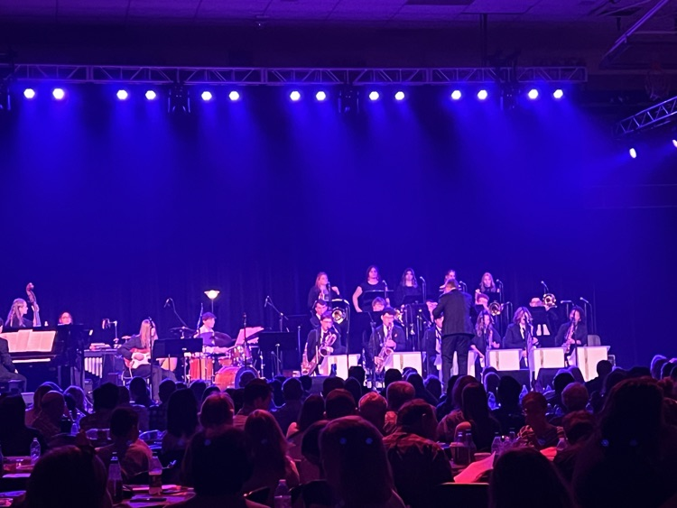MinutemenCHS's tweet image. Amazing energy at Jazz Cafe tonight. To all the students, staff, and volunteers that helped to make tonight another huge success, THANK YOU!