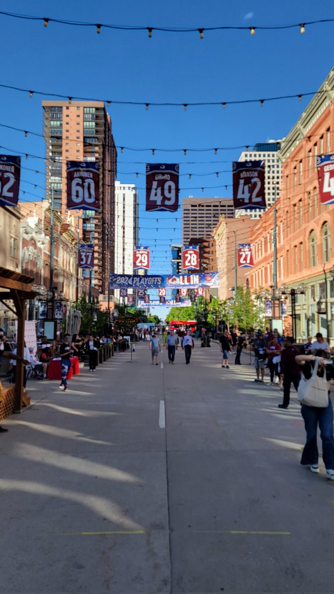 LivableLarimer's tweet image. Larimer Street is for Avs fans :)