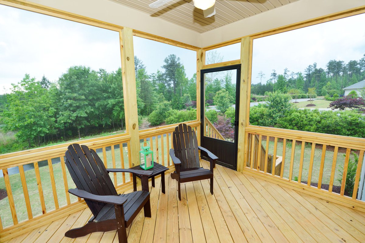 Mild weather means more time spent outdoors and on the porch.
Unfortunately, mosquitos, flies, and other insects love pleasant weather and porches, too. 🦟

Building a screened-in porch will
 LocalInfoForYou.com/387360/how-to-…