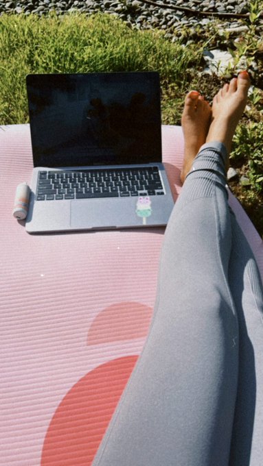 1 pic. getting back to mi daily yoga (in the sun*) ??‍♀️cheers to day 1 ? https://t.co/Mhs0W2mEaT
