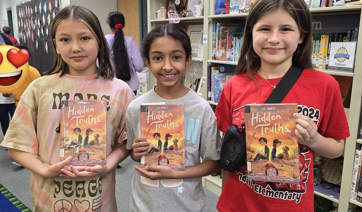 We are still loving Hidden Truths! These three 5th graders plan to read it this weekend! @ellyswartz @KendallPatriots #204reads