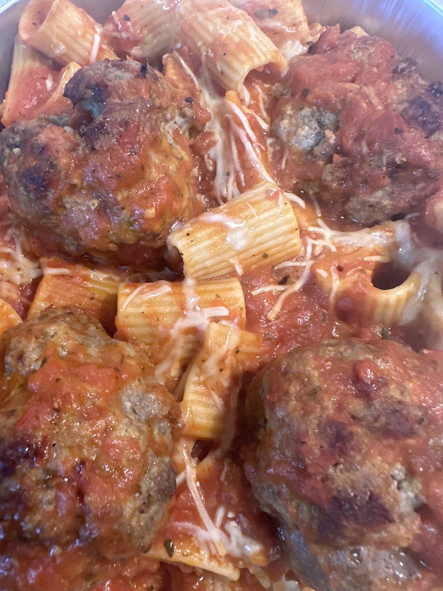 Meatballs w/Rigatoni Pasta + Sauce 🤌😋
