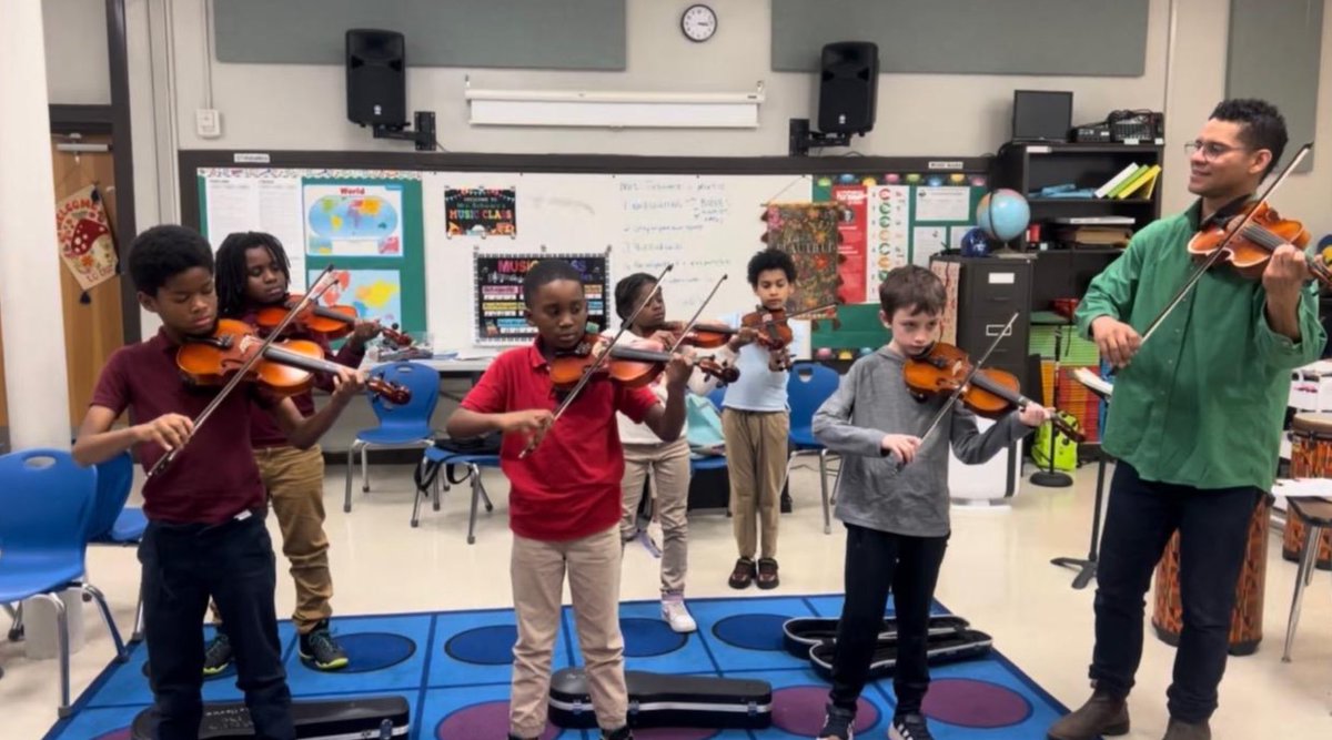 🎻 Exciting News! 🎶 Nashville Symphony After School Strings Club Year-End Showcase on May 21st, 4pm at Warner Elementary! 🌟 Join us for student &amp; guest artist performances with Omar Ruis-Lopez! 🎉 Don't miss it! #NashvilleSymphony #StringsClub #MusicEd #SupportTheArts 🎵