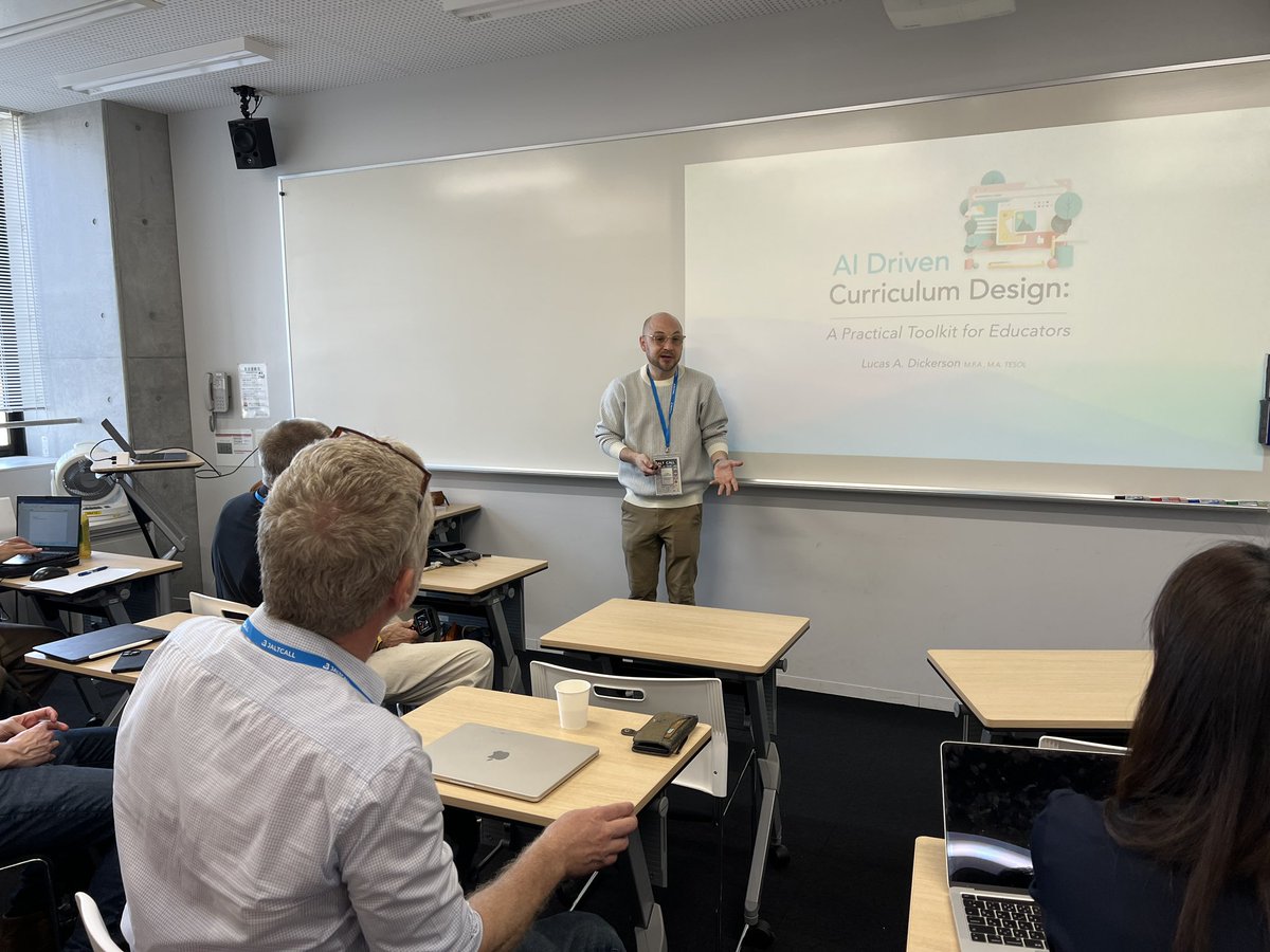 Good morning! Morning sessions have started! 
AI-Driven Curriculum Design: A Practical Toolkit for Educators with Lucas Dickerson