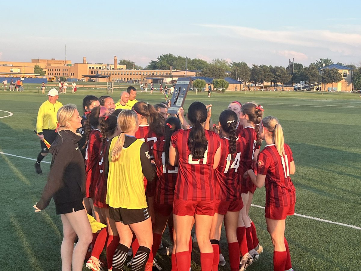 Regional Champs! Up next Sectionals at Hinsdale Central Tuesday vs the winner of RB/LT! Way to go girls!