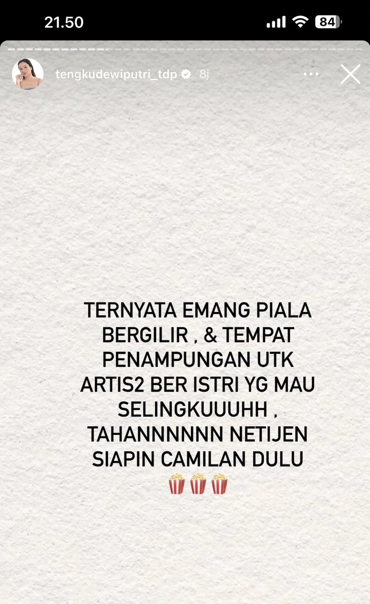 RANGKUMAN KASUS PERSELINGKUHAN ANDREW ANDIKA &amp; SORAYA RASYID

ternyata si mbak host uang kaget ini piala bergilir njirrr.
pulang umroh bukannya tobat malah nampung laki orang HADEHHH
