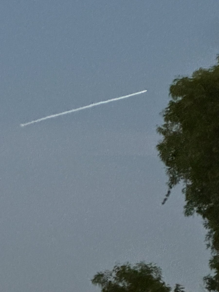 SChipslinger's tweet image. Falcon 9 as seen from Cape Coral FL