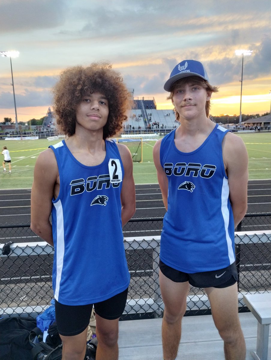 Congratulations to Sam Darmanie for getting 2nd and Miciah Smith for getting 3rd in the 3200 and are advancing to Regionals!
