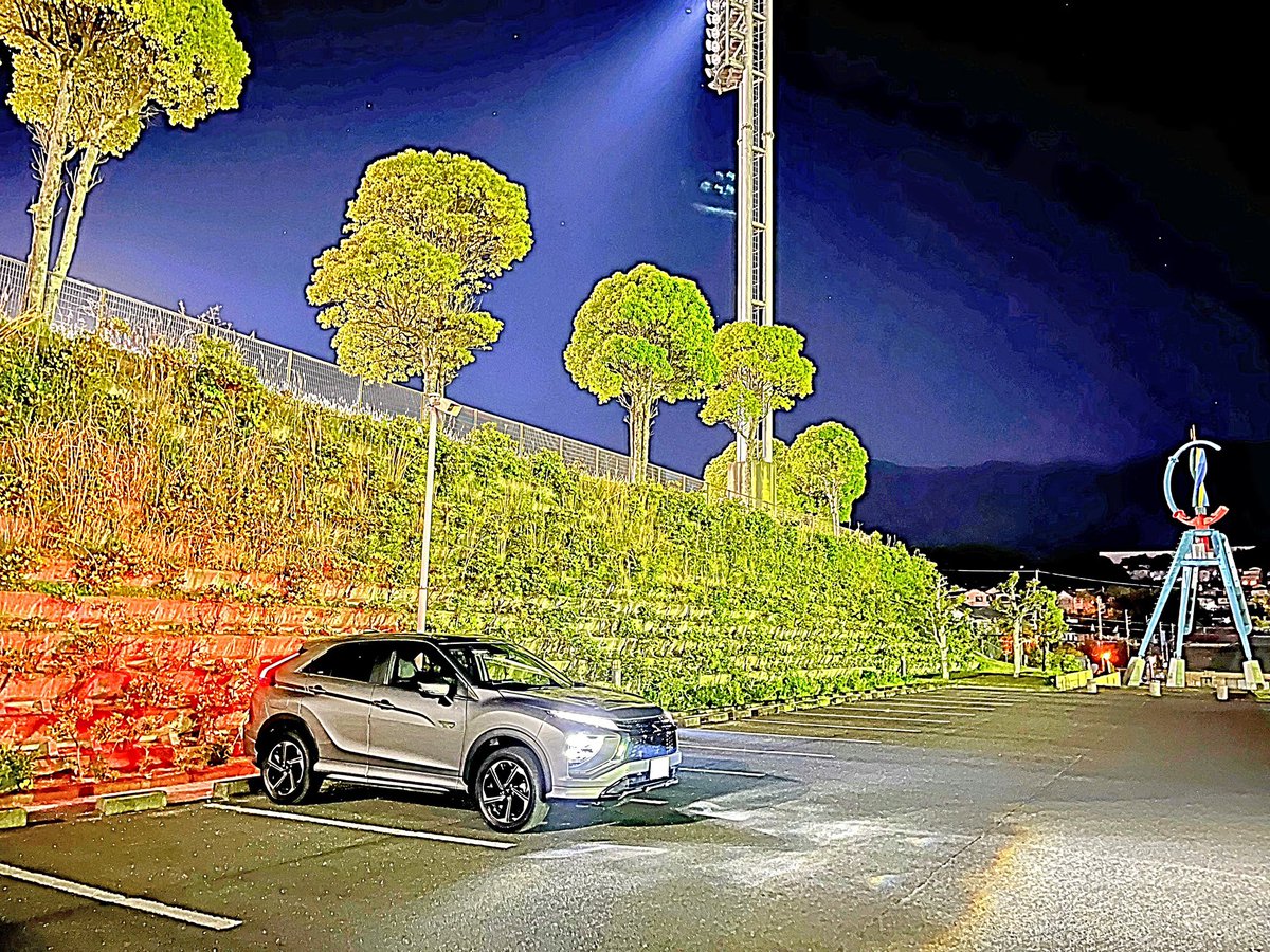 昨夜の仕事帰りに。
#エクリプスクロスPHEV
#三菱自動車で行こう