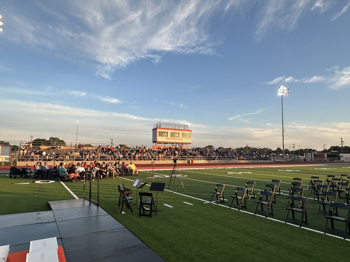 Almost time!!! @whs_palestine Class of 2024 Graduation. So proud of this group!
@WestwoodISD #WWWay #leadership #SmallDistrictDoingBigDistrictThings #suptchat #EduGladiators #leadlap #CelebratED #JoyfulLeaders #WarmDemanders #CrazyPLN #edchat #satchat