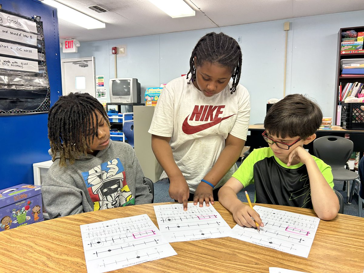 ErinYunker's tweet photo. I worked with 2 of the best small groups for 3rd grade math review today! My favorite part was when 1 friend became the teacher and was explaining how she arrived at the answer to her friends 🤩. #MathIsNotASpectatorSport #SPSCreatesAchievers @EFES_Proud https://t.co/AtvQeobgdM