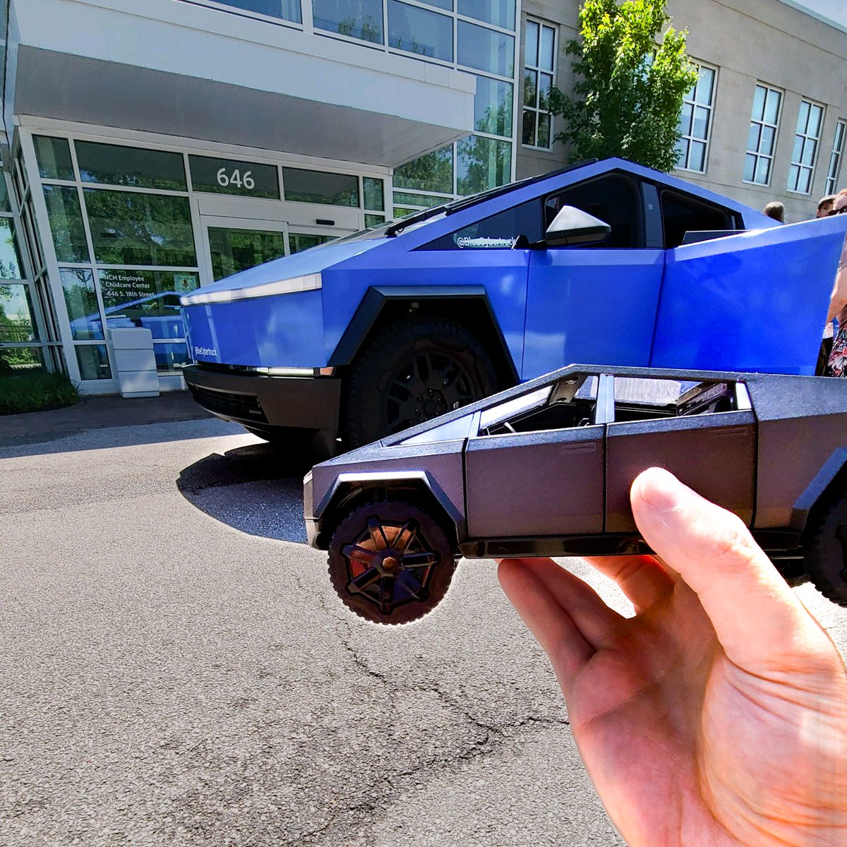 🚙💙 The #bluecybertruck made a heartwarming stop at Nationwide Children's Hospital and Ronald McDonald House to brighten the kids' day! Such a special visit filled with smiles and joy. One of the kids even brought their own cybertruck to share! 🌟 #spreadkindness #communitylove