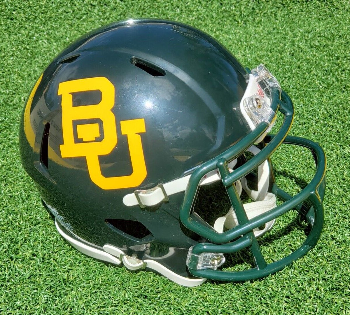 BREAKING: 22 Baylor football players have been indicted in an illegal gambling bust by McLennan County deputies. It is believed that several bets were placed on point spreads of Baylor football games during the 2023 season. The investigation is currently ongoing.