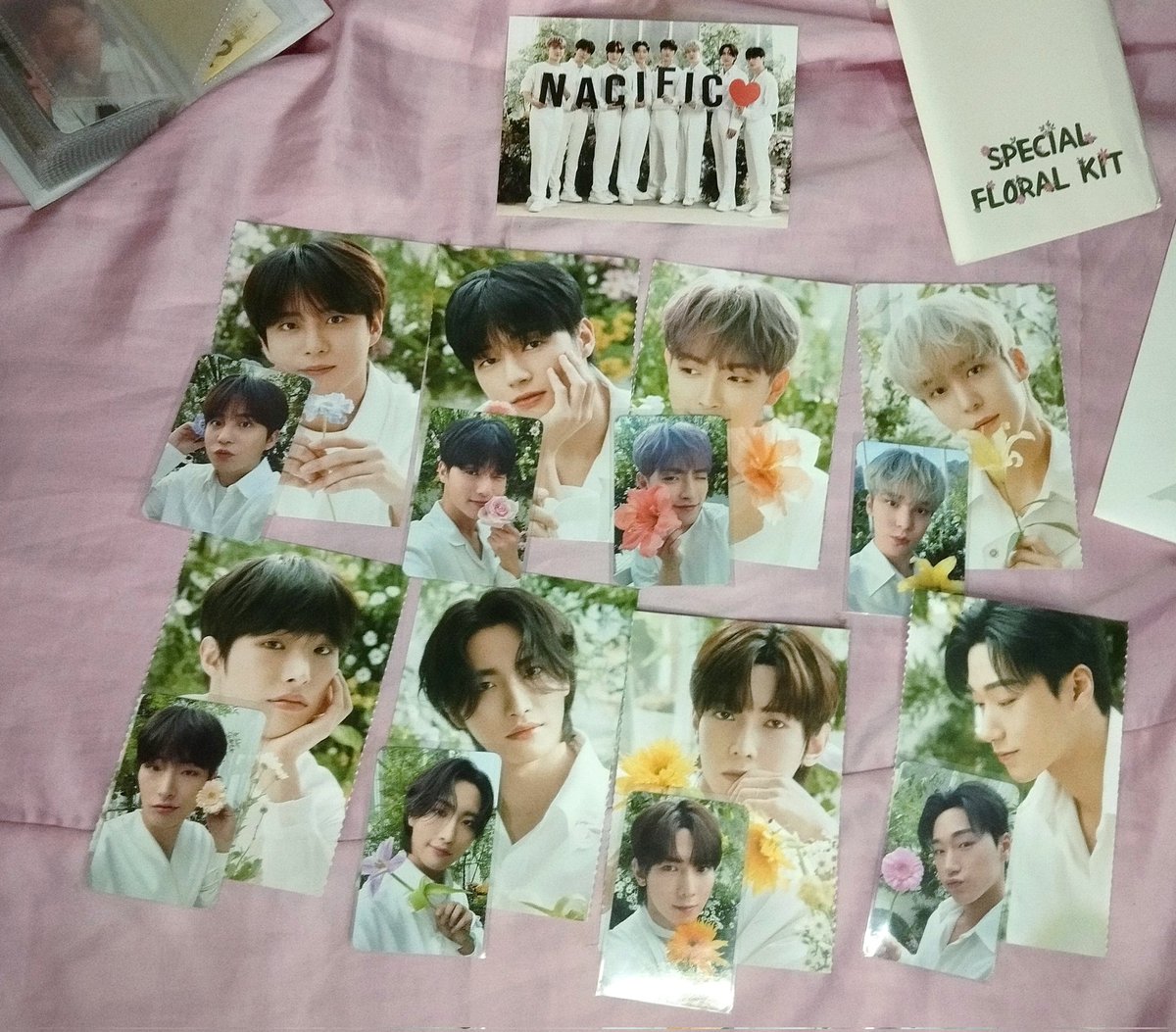 Wts nacific ateez 
Dijual karena lagi bu

R1 postcard +PC 45k /member
R2 PC 45k/ member
4cut +id 55k / member

Untuk take lebih dari 1 dm aja, bakal ada potongan harga buat yang take lebih dari 1
(Buat yang take lebih dari 5 nanti dapet PC/postcard official ateez)