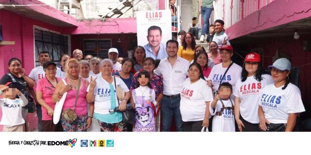 EliasRescalaJ's tweet photo. ¡Gracias a mi querida amiga Irma Ramírez Flores por la invitación a la reunión vecinal en Colonia de los Remedios! Escuchar y compartir ideas para mejorar Naucalpan es fundamental. #ResolverConCarácter https://t.co/ZweplQJyVQ