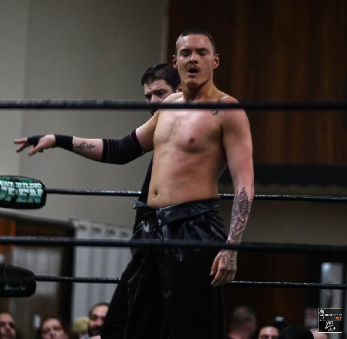 Percy Ryan vs. 50 Cal at Wrestling Open in Worcester, MA #wrestlingopen #indiewrestling #wrestling #wrestler #professionalwrestling #digitalphotography #wrestlingfans #wrestlingphotography #wrestlingphotographer #sony #sonya7iii #boston #bodyslamnet #ambernicophoto #aew #wwe