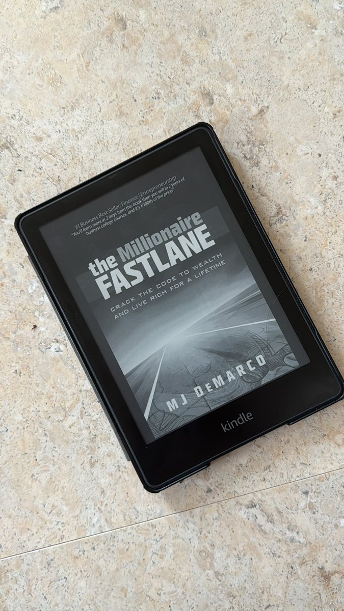 ps_youforgot's tweet photo. How the heck did this book become to popular?! I’ve read 20% of it and it’s just been harping on about the same shit the whole time. 
Book #8 https://t.co/Hz3q1TSxL2
