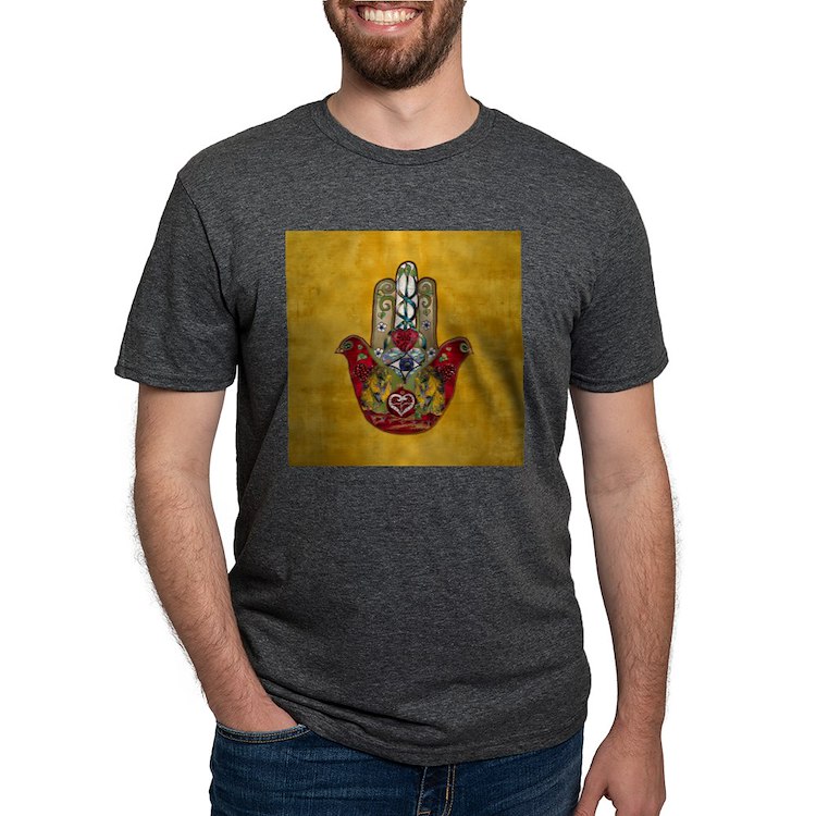 ✨💠🌸 ✋❤️✋🌸💠 ✨ #Hamsa #red #bird #redbird on Gold Men's Deluxe #tshirt #menswear The Hamsaserves as a it encourages individuals to open their minds and hearts to the unseen realms and embrace the journey of self-discovery and enlightenment. bit.ly/RedBirdHamsaGo…