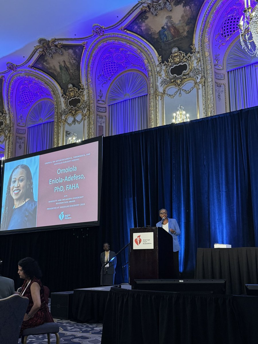 mete_civelek's tweet image. A well-deserved recognition of @Lola_UMich by the @ATVBCouncil at the #VascularDiscovery24. Congratulations Lola 🎉👏 Fantastic remarks about health disparities globally and our role in eradicating them.