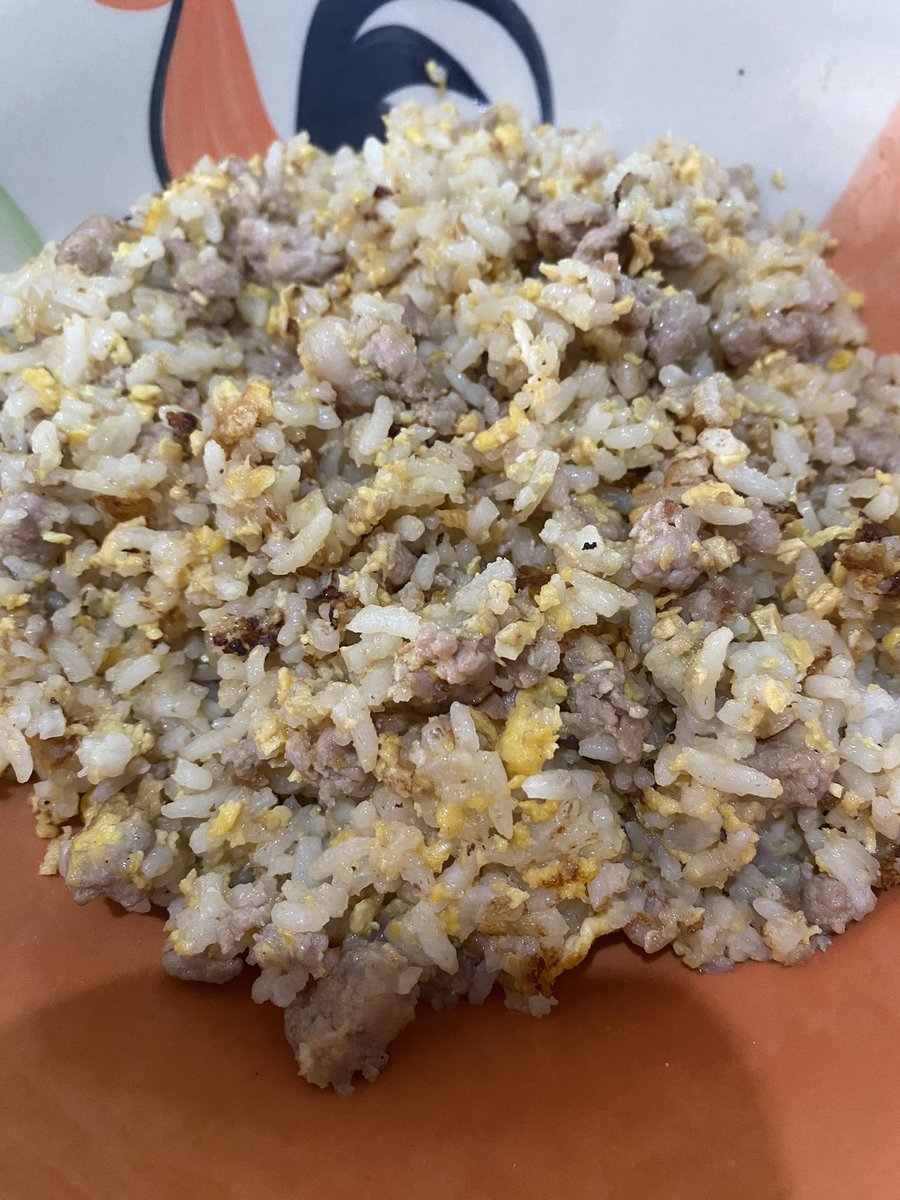 เป็นแฟนพี่ไม่อดตาย…แต่อดอยาก 55555

ข้าวผัดหมูใส่ไข่ที่จริงใจครับ