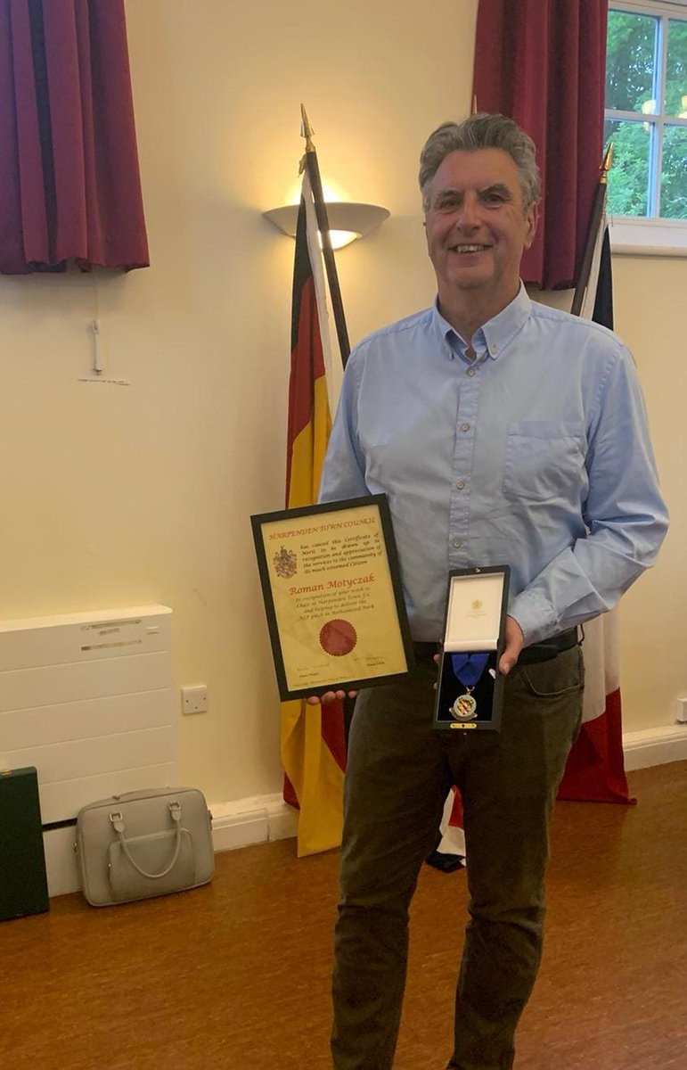 🟢🟡 It's been quite a week for our chairman, Roman Motyczak Recognised by @HarpendenTown Council for his contribution to the club and community on Monday St Mary's Cup win on Friday At this rate he's going to end up with more medals than Sir Chris Hoy!