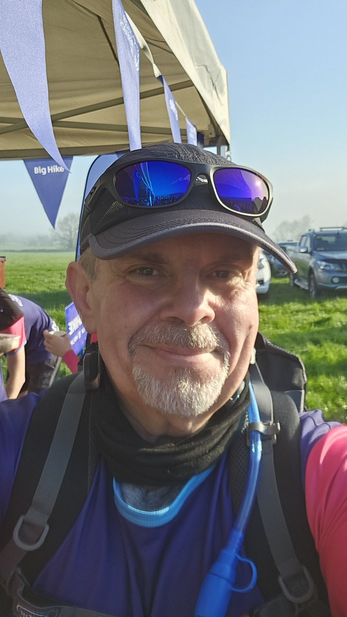 All ready and about to start for the <a href="/CR_UK/">Cancer Research UK</a> #bighike. Thanks for the support everyone who sponsored me. Blasted midgies are already out  #fightingcancer