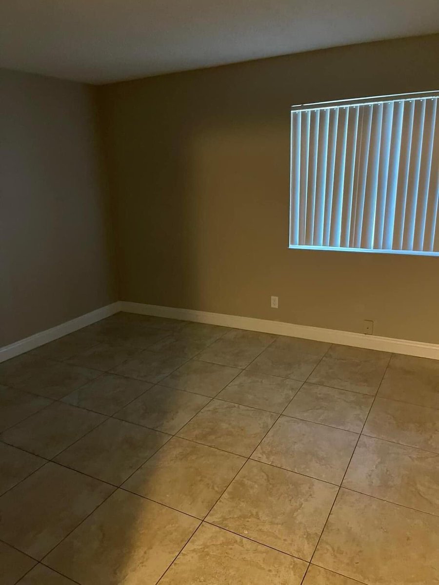 Apartment available for rent
Location: Swanbrooke Dr,Las Vegas, NV 89144
2 bedroom and 1bathroom 
Sqft:___
Month rent:$1150
Refundable security deposit: $400

 Text Thomas on +1 303-872-7218 to schedule your appointment with post pictures

Newly renovated 2 bedroom 1 bathroom