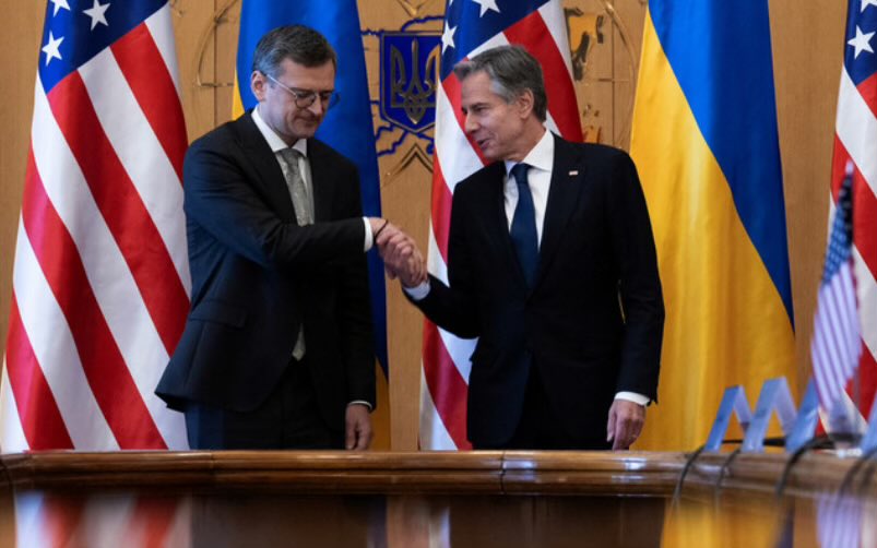 The West is worried, that’s why Blinken made an urgent visit to Kiev. If you talk for 6 months, utter all sorts of political niceties and don’t deliver weapons, there will be consequences. There will also be consequences if you don’t do a proper mobilization. Really worried.