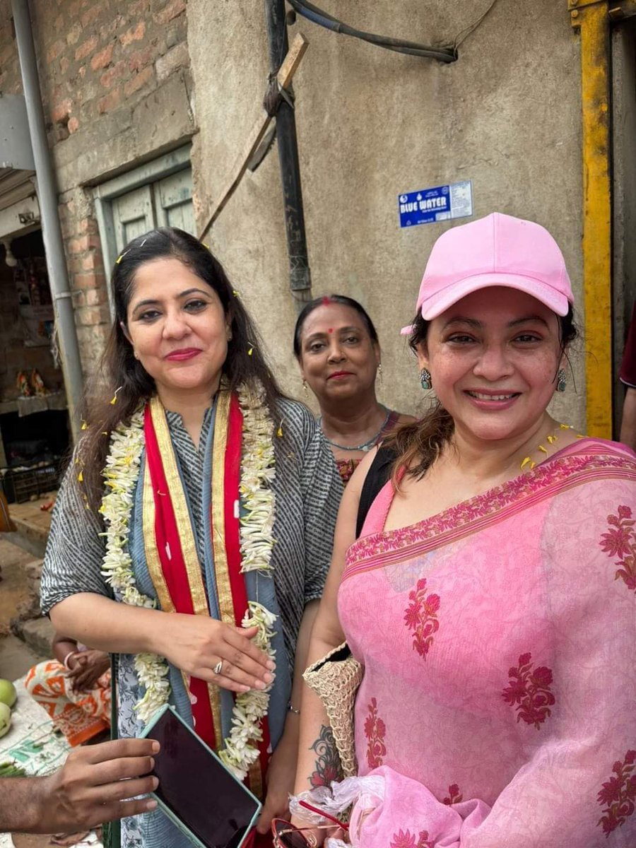 Comrade Sreelekha Mitra on my campaign trail today.

Grateful for all the support.