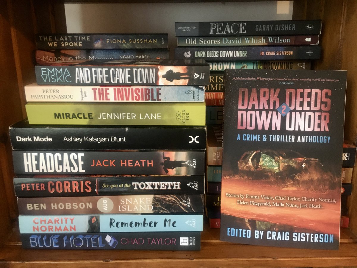 SATURDAY DRAW: Today we've got a copy of Dark Deeds Down Under 2, signed by its editor @craigsisterson up for grabs. Inside: 22 short stories by crime authors from Australia and New Zealand. 🇦🇺🇳🇿 facebook.com/CrimeFictionLo… Good luck!