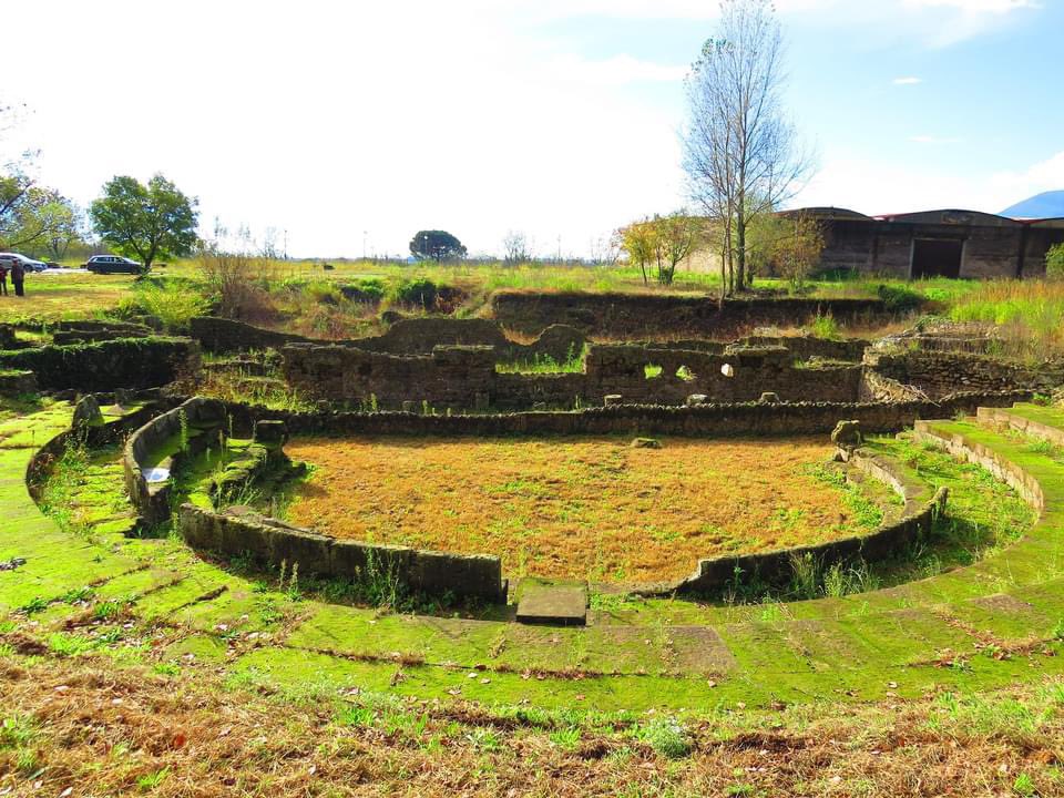 sabap_salerno's tweet image. ‼️ Oggi 18 maggio, alle ore 16, nell’ambito del III ciclo di seminari “Nuceria. Il Progresso degli Studi” promossi dall' Archeoclub d'Italia Nuceria Alfaterna, presso il Teatro Ellenistico-Romano di Sarno (SA) si terrà una visita a cura della dott.ssa Maria Tommasa Granese.