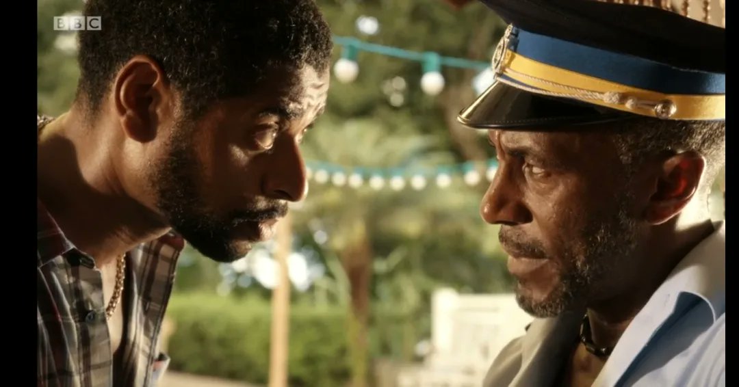 Karl Collins (DC Danny Glaze) as Lawrence in the very first episode of Death In Paradise (2011).

Watch now on @BBCiPlayer:
bbc.co.uk/programmes/b01…

#TheBill #DeathInParadise #OffTheBill @mrkarlcollins