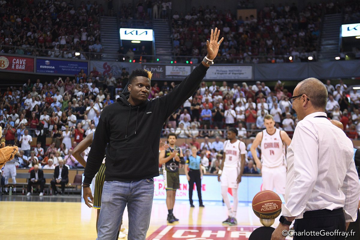 Joyeux anniversaire @CapelaClint 🥳 30 ans aujourd’hui pour notre Légende ❤️