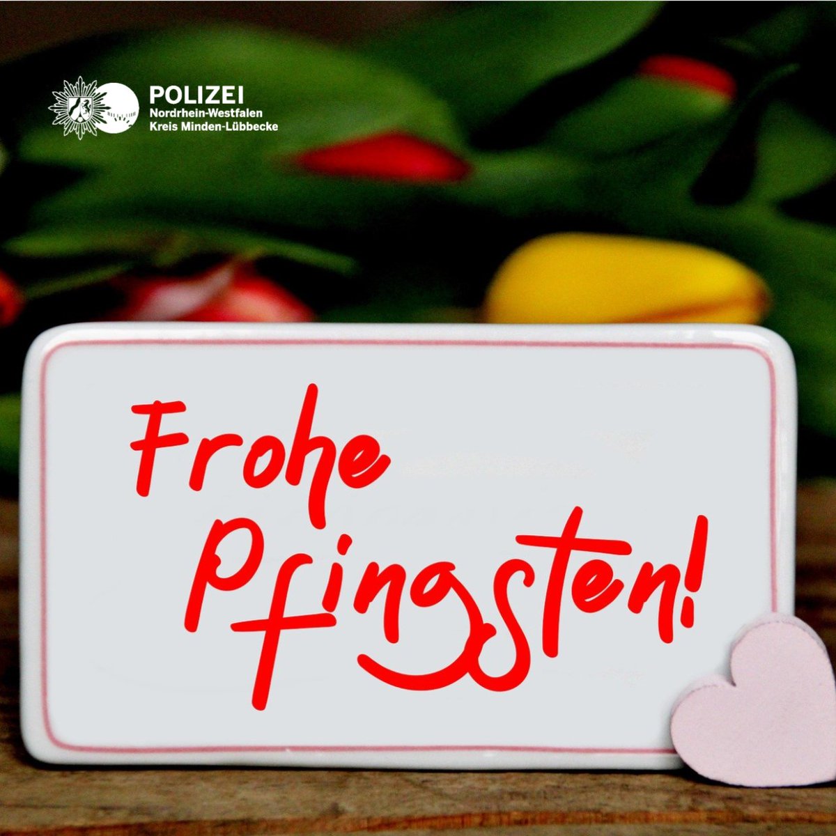 Wir wünschen Ihnen und IhrenAngehörigen ein schönes, langes #Pfingstwochenende mit viel Sonnenschein.

Wenn Sie uns brauchen: Polizeiruf 110.

#Pfingstgrüße #Pfingsten #PolizeiNRW #Polizei #Team110 #Dienst #Police #KreisMilk #Mühlenkreis