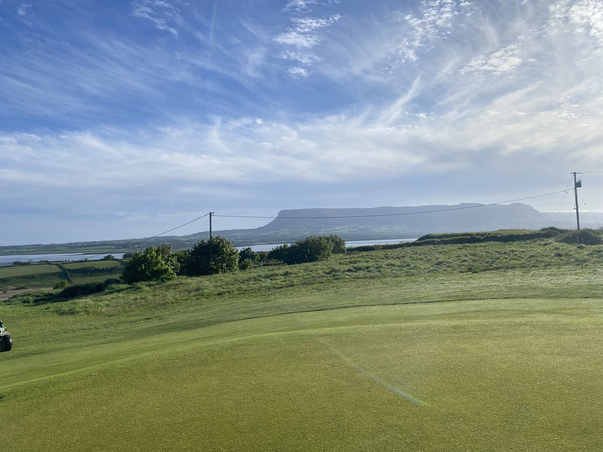 SolutionsMcc's tweet image. This week we worked on carrying out some general maintenance works to the @RainBirdGolf irrigation system @CountySligoGC.
The course is in brilliant condition as always and the views from the 2nd green is unbelievable. Brilliant work by  @MarkMilla2 and the team.