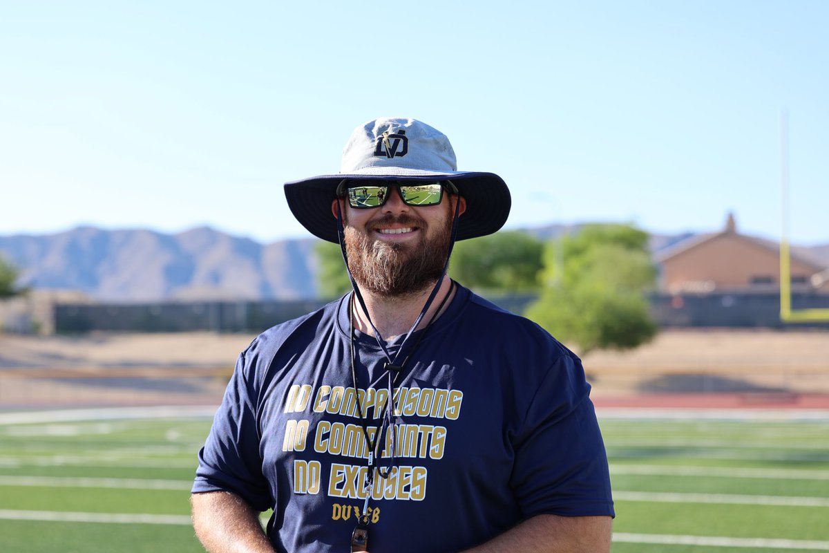 🏈✨ Breaking News! 🎉 A huge congrats to the OFFICIAL Head Coach of Desert Vista High School's Varsity Football team! Well deserved! Here’s to a thrilling season! 🌟🏆 #ThunderFootball #DesertStorm @Coach_Mac70 @DVThunderFB @DVHS_TUHSD @ZachAlvira