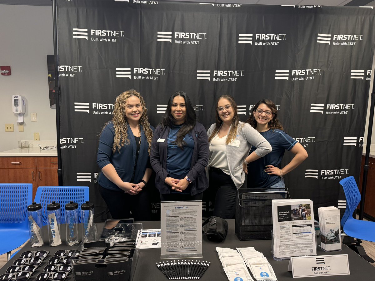 Proud of my Teams devotion to helping co workers, customers &amp;serving the community yesterday&amp; today! ☔️ or chaos 🌪️🌪️ yesterday couldn’t stop us🔥🦈From First Responders the Pasadena 🍓 Festival💪🏼 especial ❤️@lesliefullerstx for helping my team make it possible !! <a href="/CanasofSTX/">Angela Cañas</a>