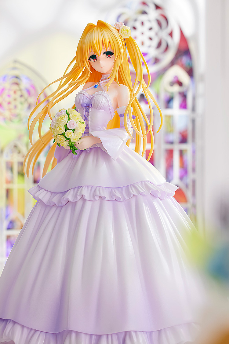 To Love Ru Darkness fans, the pre-order bells are ringing! Golden Darkness is ready to walk down the aisle for a special someone. 🔔👰‍♀️ GET: got.cr/darknessweddin…