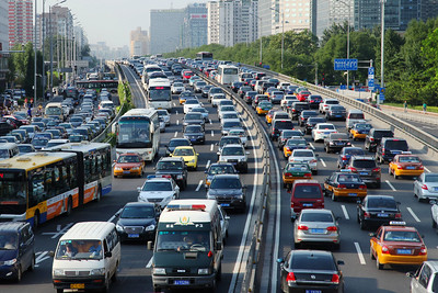 If we don’t fundamentally change how we move people & goods, the world is on its way to producing two billion #cars by 2050. There will be a 60% increase in transport #emissions, which is simply unsustainable. Read the blog: wrld.bg/N4Kn50QYZjg