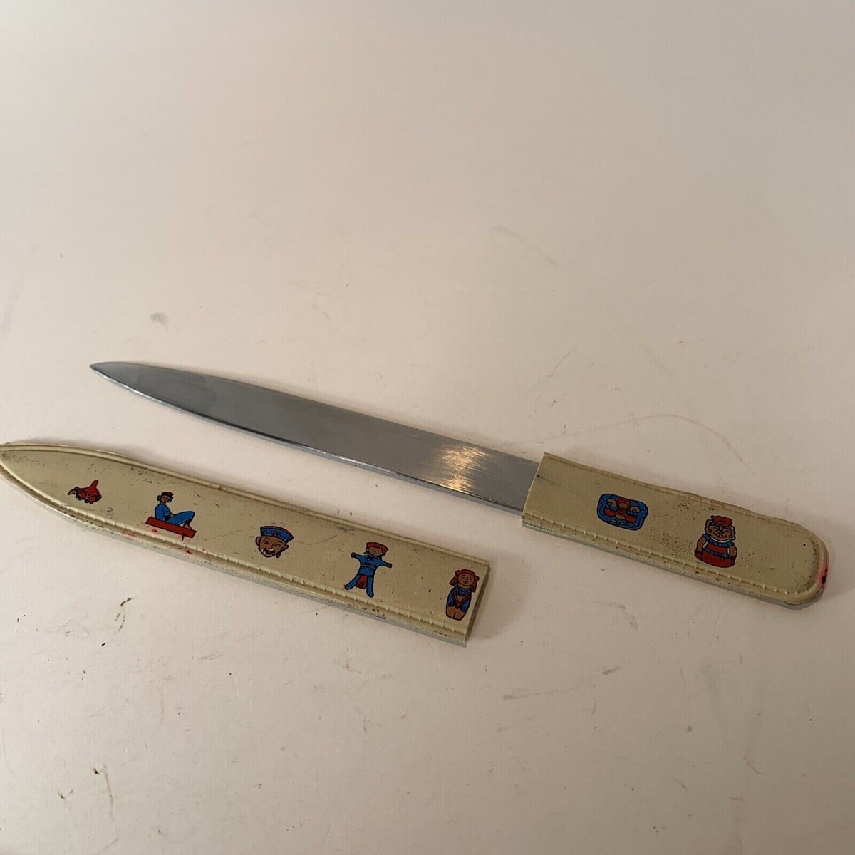 Vintage Stainless Steel Letter Opener With Asian-Themed Case Made in Hong Kong #vintageoffice #asian #letteropener #steel twooldsoulsinc.etsy.com/listing/158810…