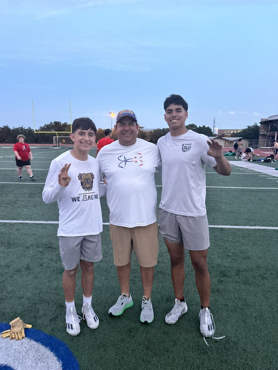 Carlos Uribe tweet media