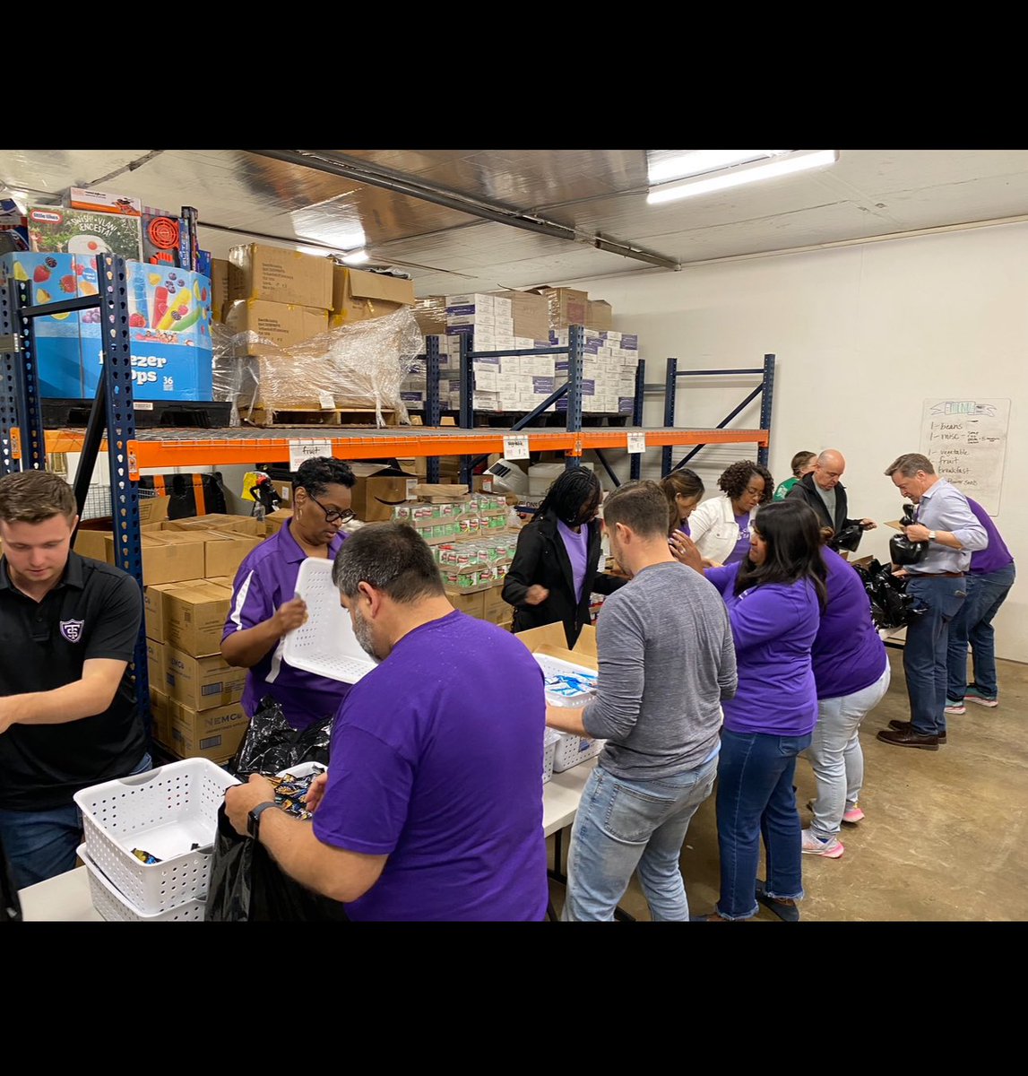 This amazing team from @CHRISTUSHealth built 900 food bags for our #FoodForThought program’s last build of the school year! 💜 🤝 💚 Thank you, CHRISTUS Health, for living your values and showing compassion to your community by volunteering at ISF! 🫶