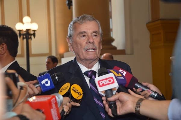 videitomanda's tweet photo. ¿Todos estamos de acuerdo que @Frospigliosi es un miserable vendido a la MAFIA? https://t.co/2xiPIBYwRs