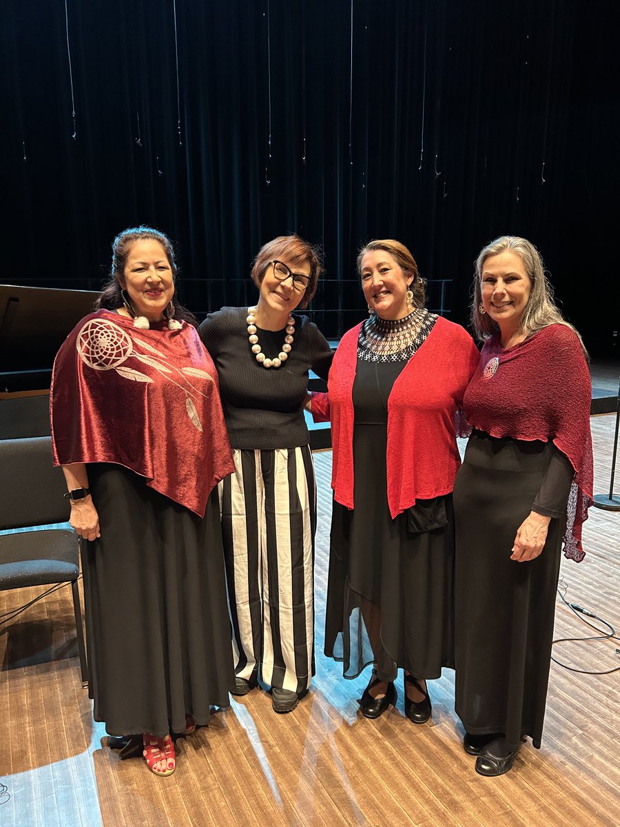 Sooooo honoured to spend the evening with these three incredible women at the Indigenous Program for the Podium Choral Conference and Festival. My favourite? When they sand with the childrens choir! Incredible🧡