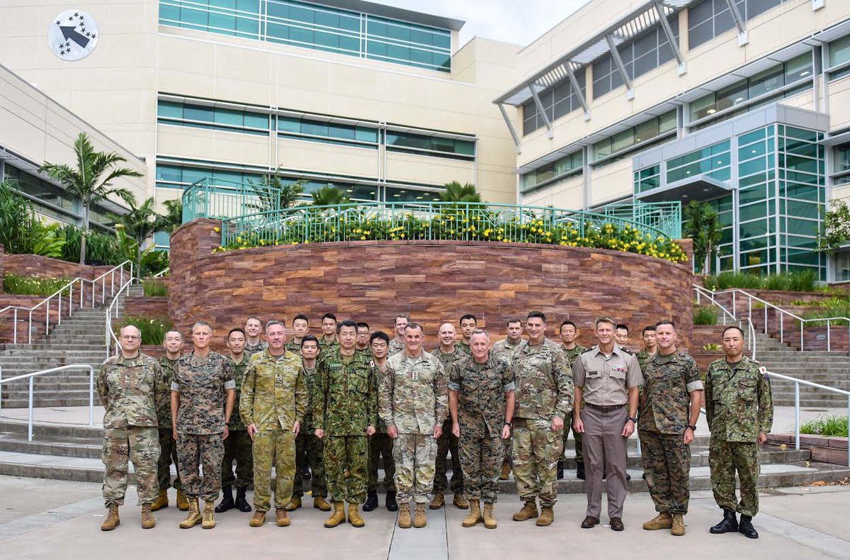 This is what COMBINED and JOINT resolve and commitment looks like! Honored to host Chief of @JGSDF_pr 🇯🇵 GEN Morishita and @USMC LTG Jurney (MARFORPAC Commander) at the @USARPAC HQ to organize, generate, apply, and build together. #ArmyinthePacific @USArmy | @INDOPACOM |