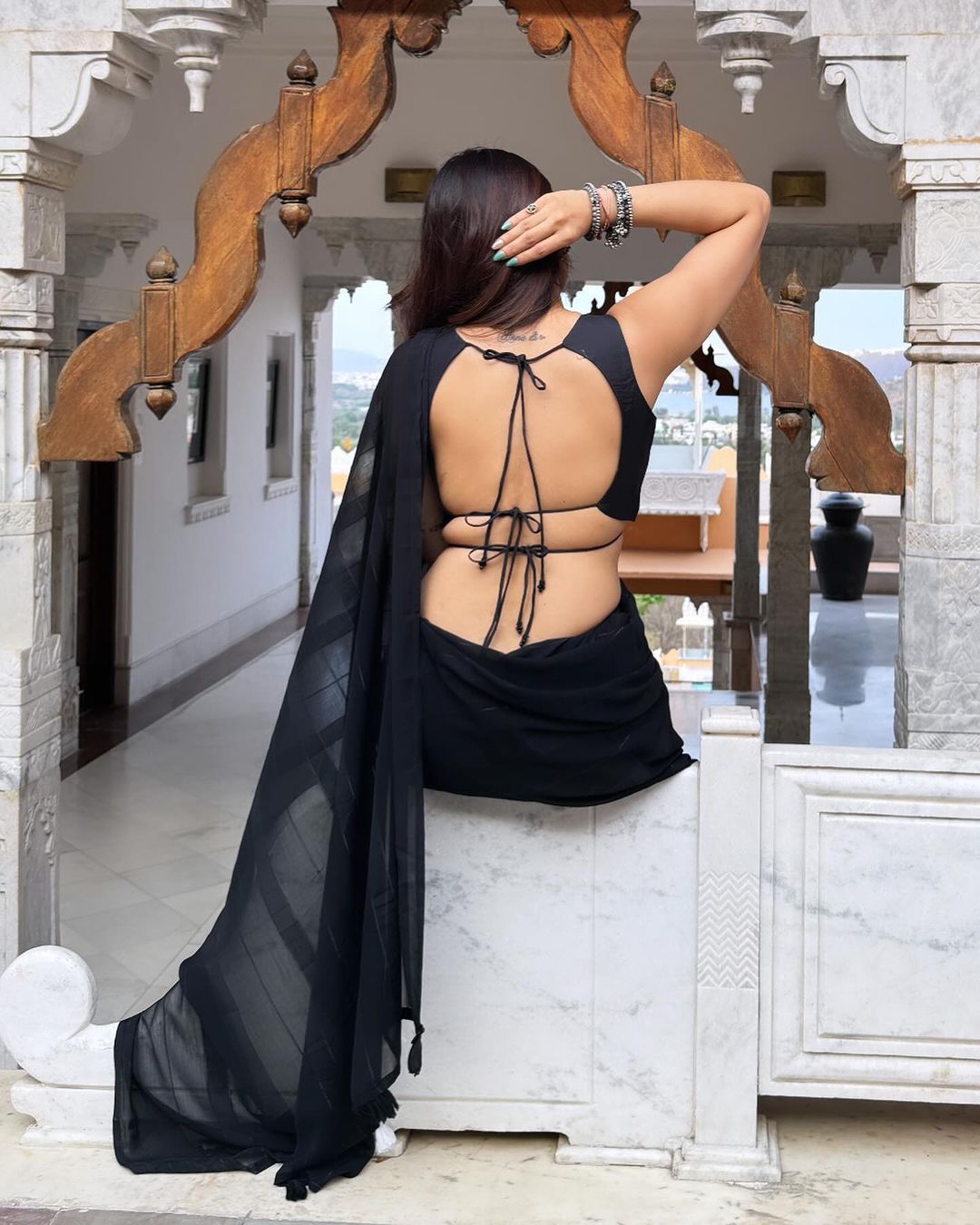 GN1KxCdaAAAplbQ?format=jpg&name=large